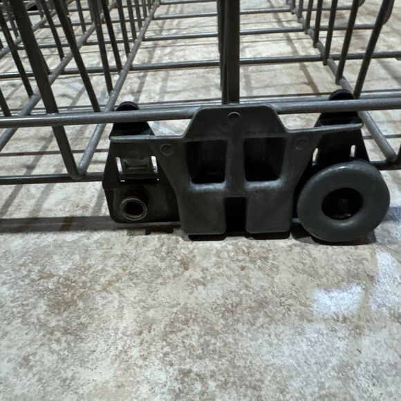 Kenmore Whirlpool Dishwasher Lower Rack Ass. Part # W10525645 W10728159 READ - Picture 5 of 10